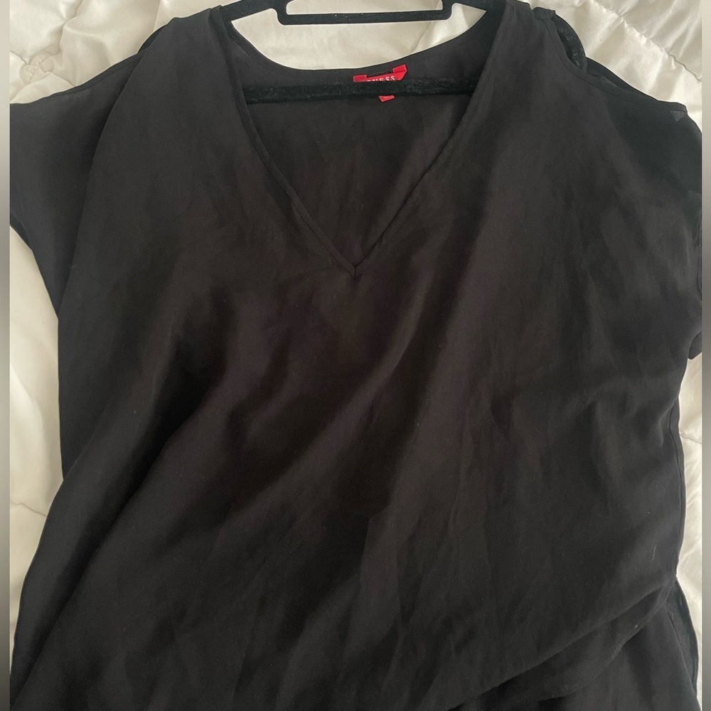 Guess short sleeve blouse